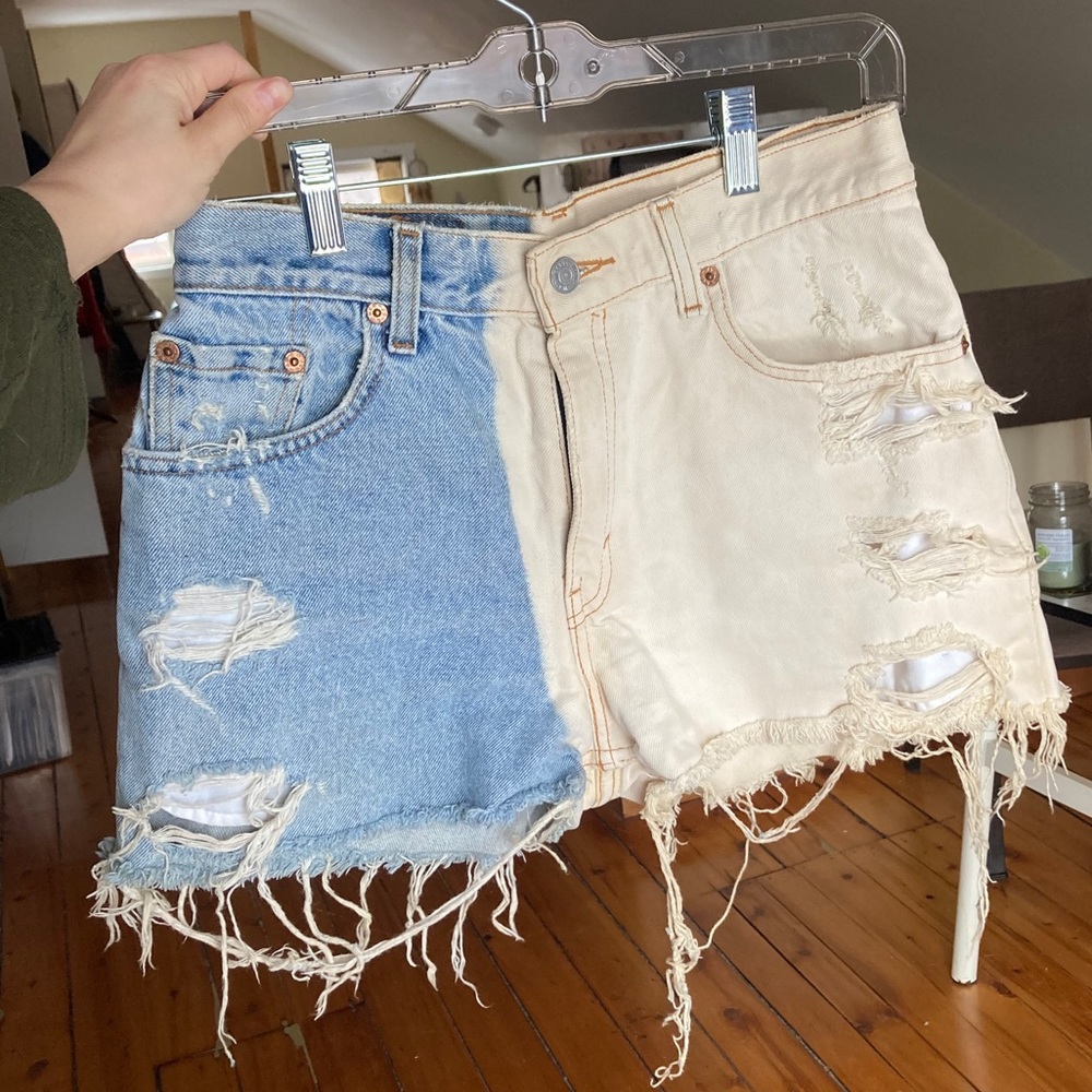 ❌SOLD❌Levi’s Vintage high waisted two tone shorts - Picture 5 of 7